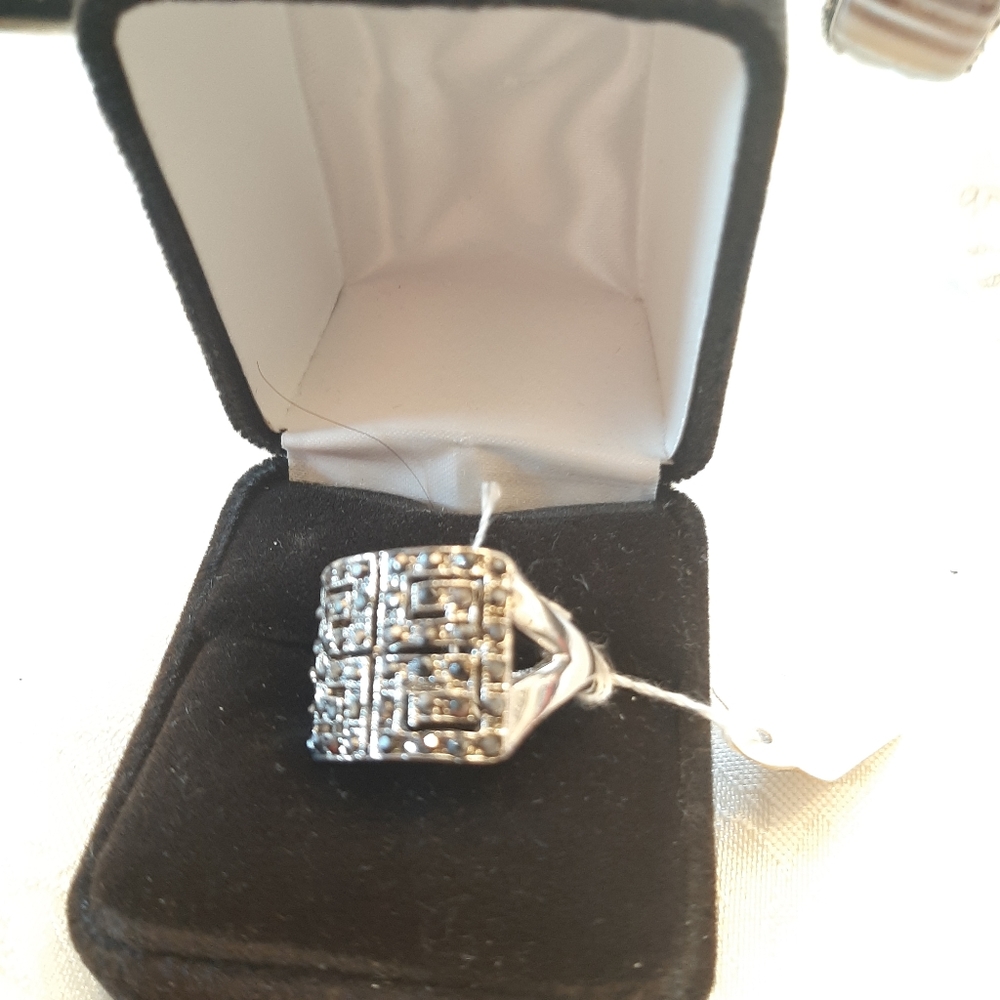 Ladies jewelry - Picture 2 of 8
